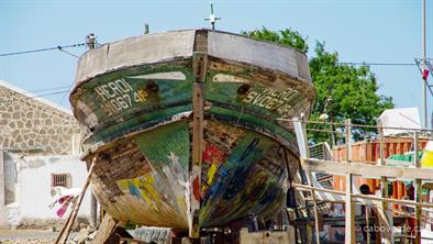 Oprava lodi v Palmeiře Oprava lodi v Palmeiře