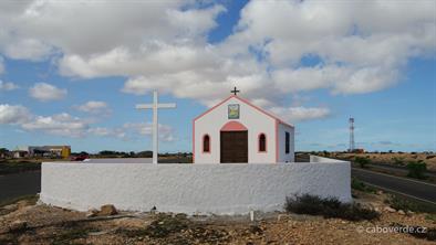 Kaple na kopci u Santa Marie Kaple na kopci u Santa Marie